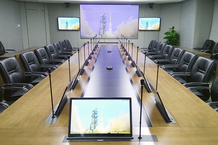 廣東某集團(tuán)(液晶帶話筒升降一體機(jī))